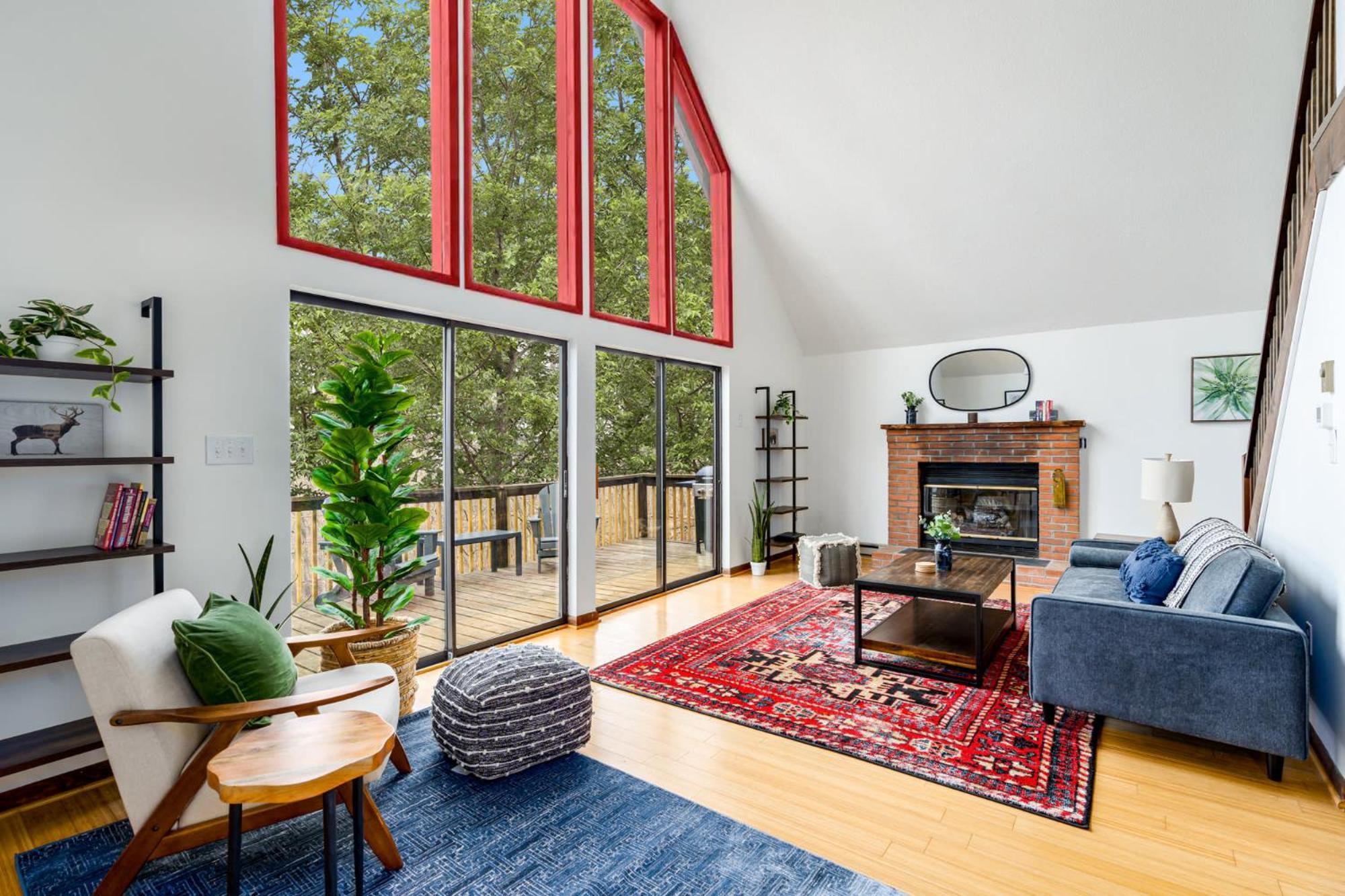 Modern Chalet Cabin W Hot Tub, Deck&Grill, & Wifi! Inwood Экстерьер фото